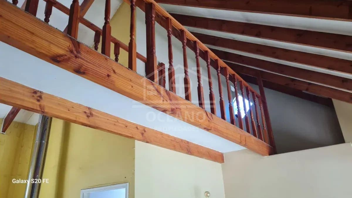 Exclusiva Casa en Parcela con Rio 6D/3B