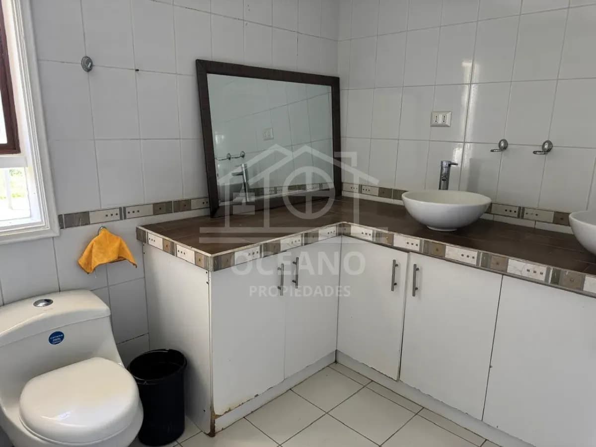 Gran Casa en Arriendo 450 m2 Construidos en Parcela de 5000