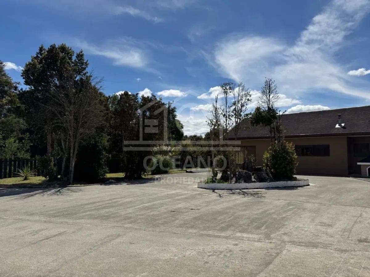 Gran Casa en Arriendo 450 m2 Construidos en Parcela de 5000