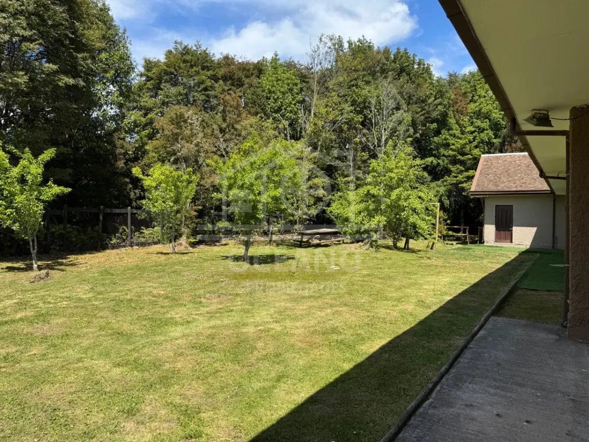 Gran Casa en Arriendo 450 m2 Construidos en Parcela de 5000