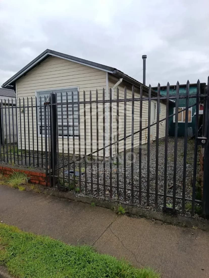 Oportunidad de Inversión Casa Puerta Sur 2D/1B