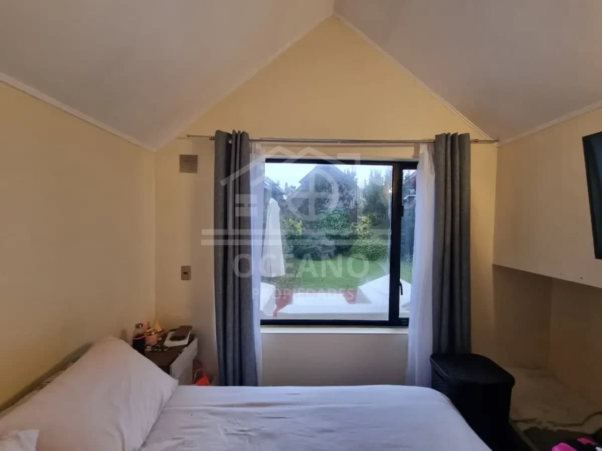 Hermosa Casa Jardin Austral 3D/2B