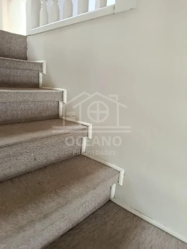 Oportunidad Casa Jardín Austral con Local Comercial