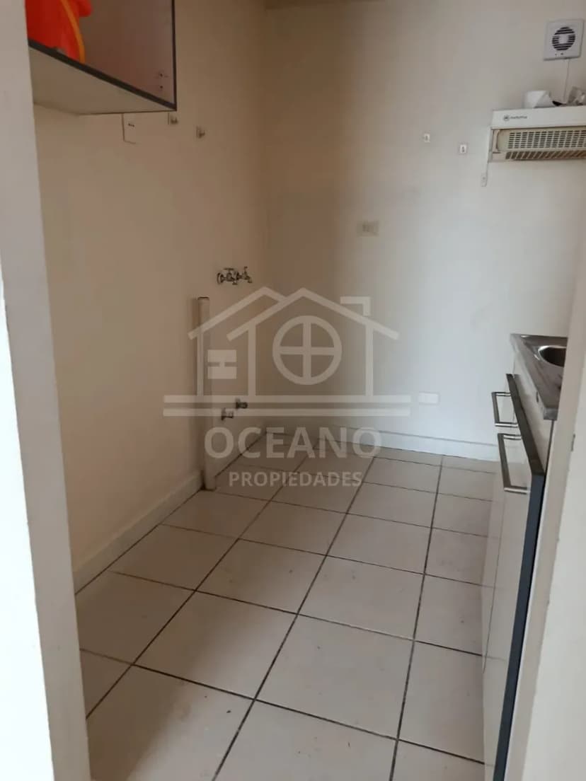 Arriendo Casa 3D 1B Sector Residencial 2 pisos