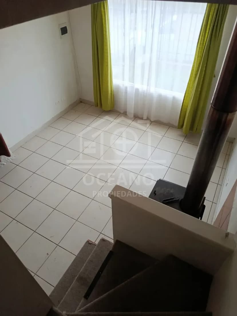 Arriendo Casa 3D 1B Sector Residencial 2 pisos