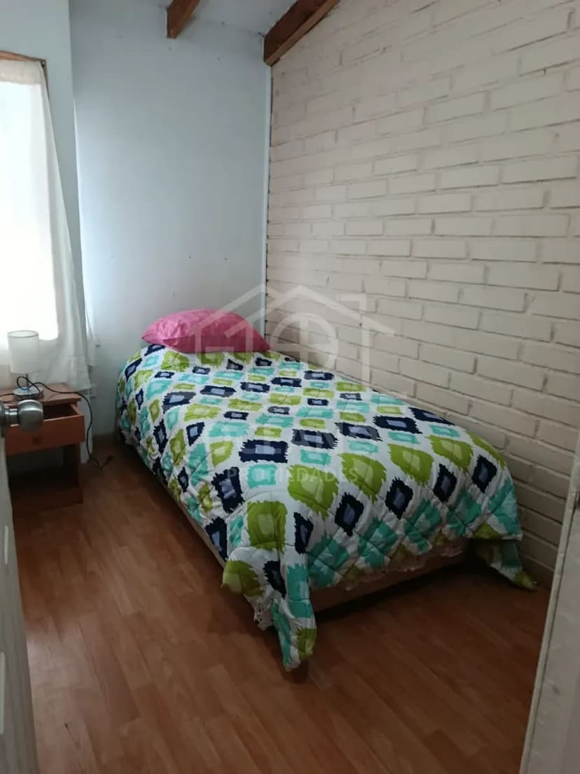 Cabaña Amoblada excelente ubicación c/Estacionamiento