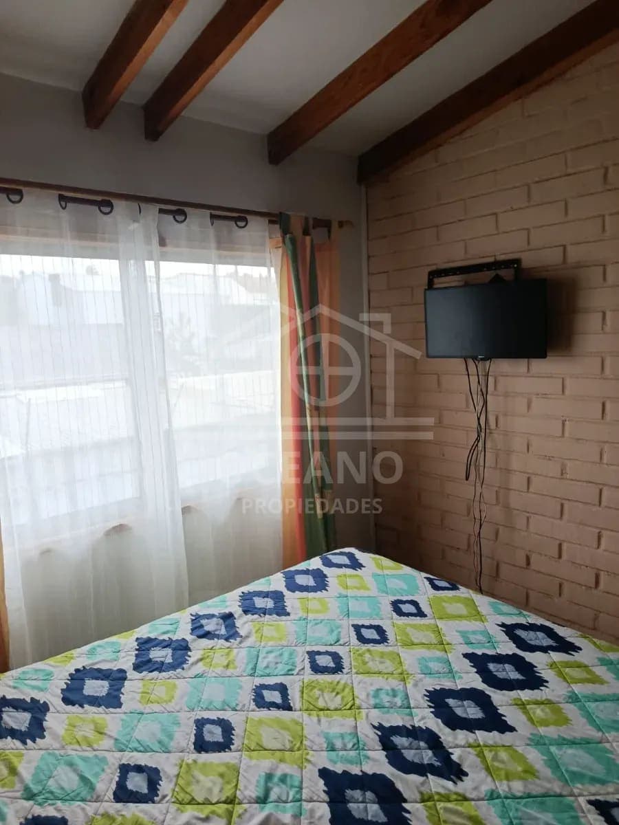 Cabaña Amoblada excelente ubicación c/Estacionamiento